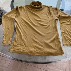 LYNN RITCHIE Women’s Mustard Yellow Ribbed Turtleneck Top